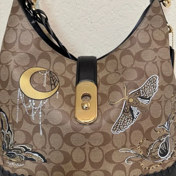 Coach Large Amber Hobo In Signature Canvas with Chelsea Animation and Whipstitch - Picture 6 of 12